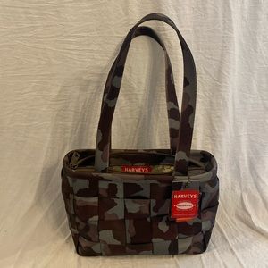 Original Harvey’s seatbelt bag.. rare medium Camo pattern!
